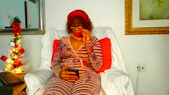 ModelZoee's cam snapshot