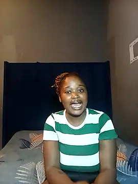 FREAKBARBIE02's cam snapshot