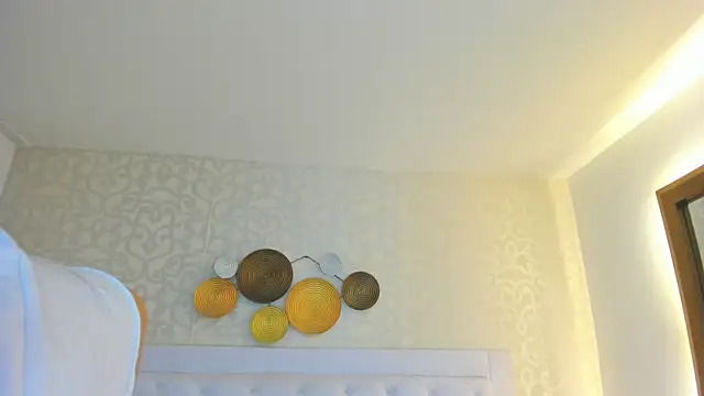 debora_scoot's cam snapshot