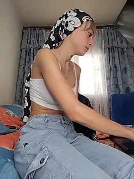 Dani-peggin live sex cam