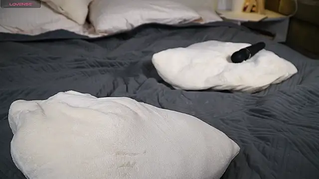 KaeliaScorch live sex cam