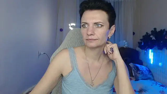 AvaSaturnian's cam snapshot