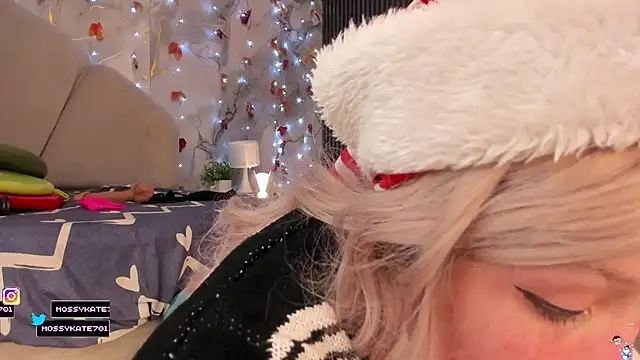 Katemoss70 live sex cam