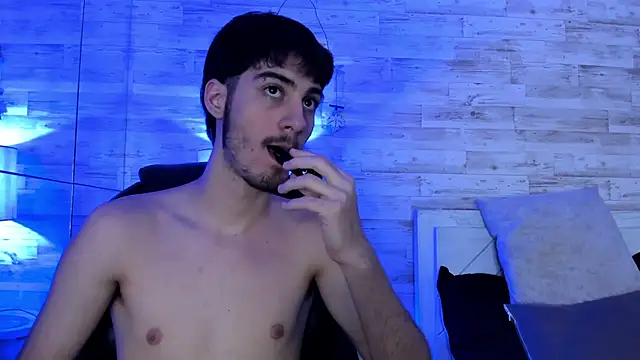 Emir_Ozan_ live sex cam