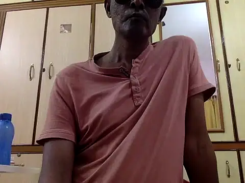 Lookin4Kinky_Partner's cam snapshot