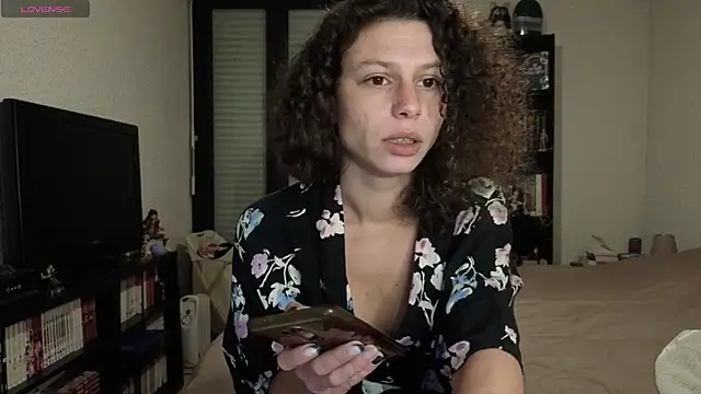 Lilou_cuute's cam snapshot