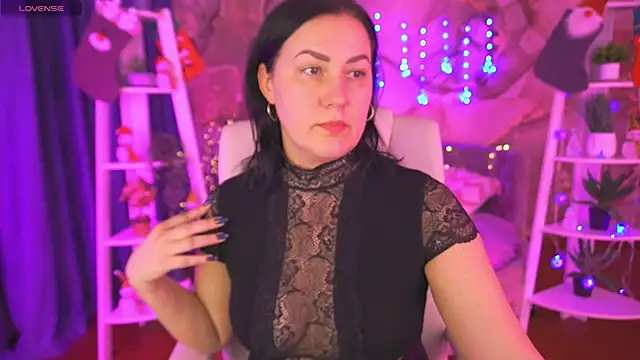 VelvetLuck's cam snapshot