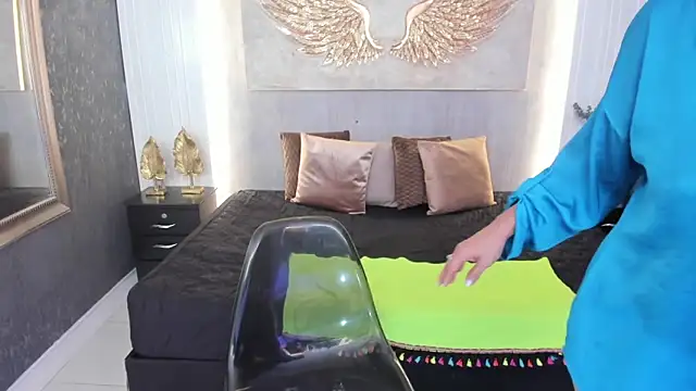 cintiagreyx's cam snapshot