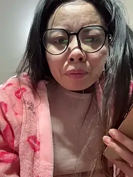 chick-888's cam snapshot