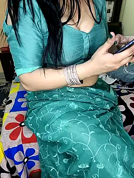 PRIYA_22 live sex cam