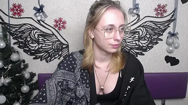 TracyLll's cam snapshot