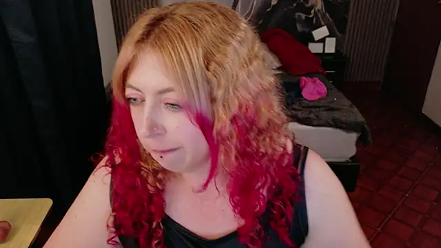 MilfArlet's cam snapshot