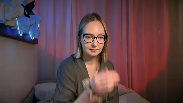 Kira_Elve's cam snapshot