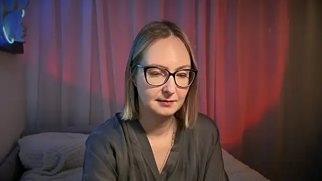 Kira_Elve's cam snapshot