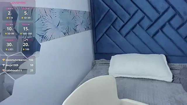 Valery_More__'s cam snapshot