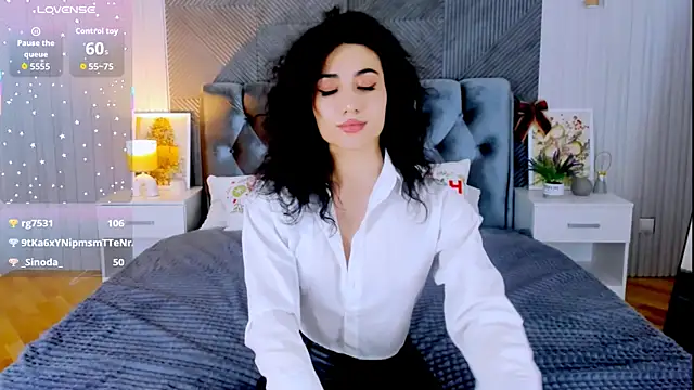 Maya_Rogerss's cam snapshot