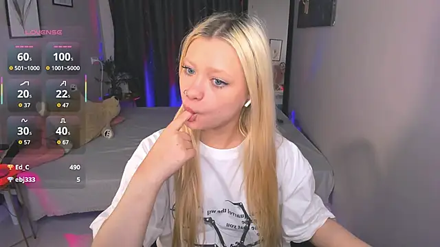 Millie_Vanillies's cam snapshot