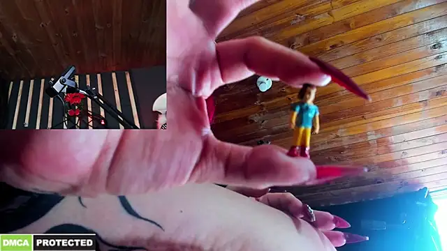 Liilith_goddess_'s cam snapshot