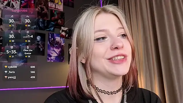 arielabradberry's cam snapshot