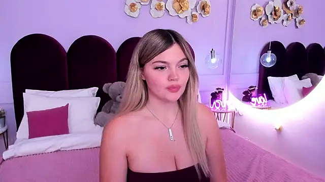 ZaraBloom's cam snapshot