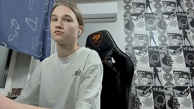 helgicuteness's cam snapshot