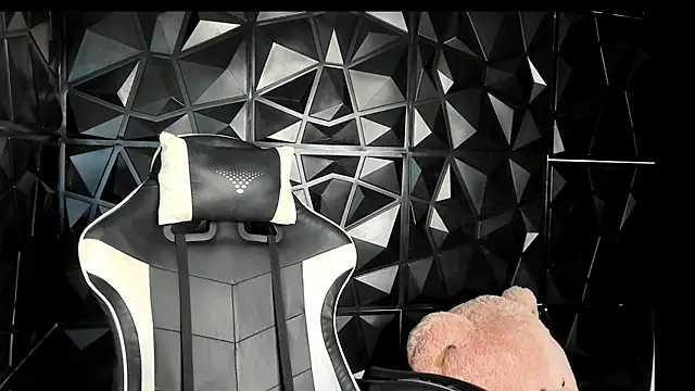 HelueHorny13's cam snapshot