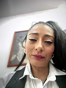 _Bella-Office1 live sex cam