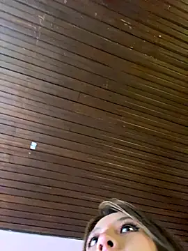 KloePink_'s cam snapshot