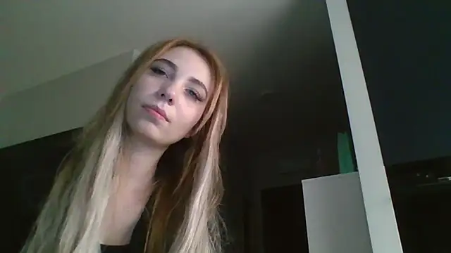 TeenLily's cam snapshot