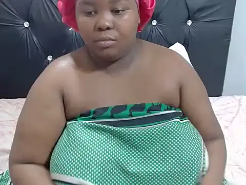 SexyBubblies96's cam snapshot