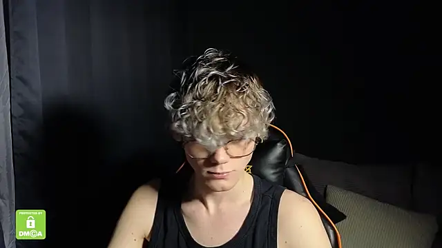 Keytaro live sex cam