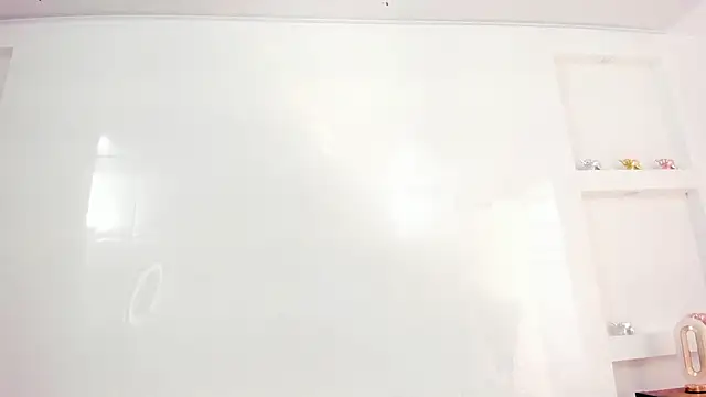 ikia_lopez_'s cam snapshot