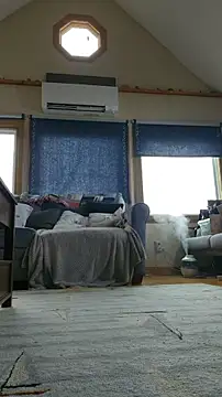 Love86Emily's cam snapshot