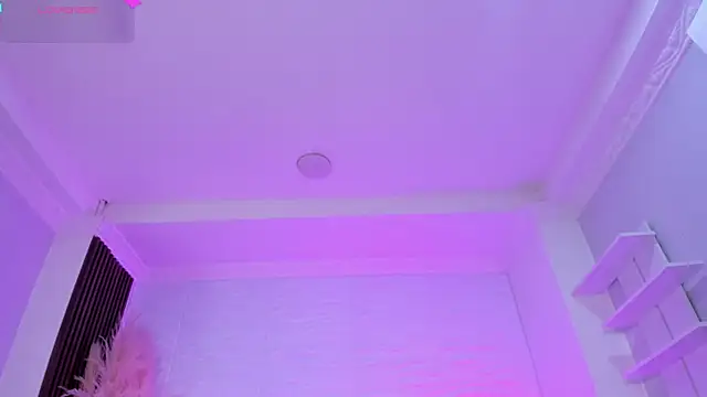 AudreyHayworth live sex cam