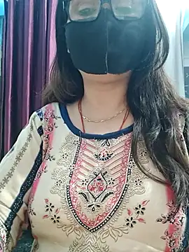 Aishwaryaa_69's cam snapshot