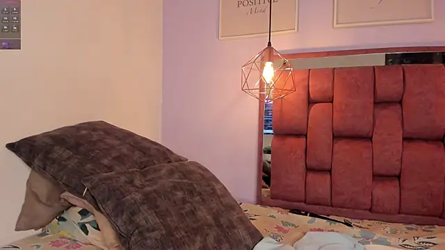 kristakinnky's cam snapshot