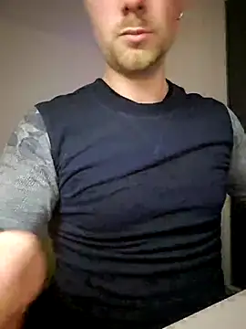 mrlyuis live sex cam