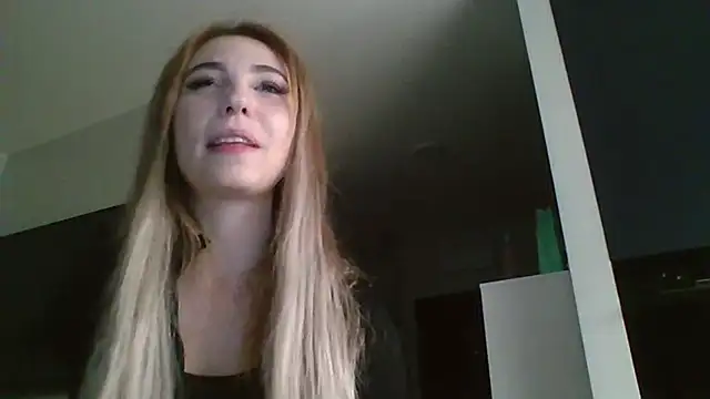 TeenLily's cam snapshot