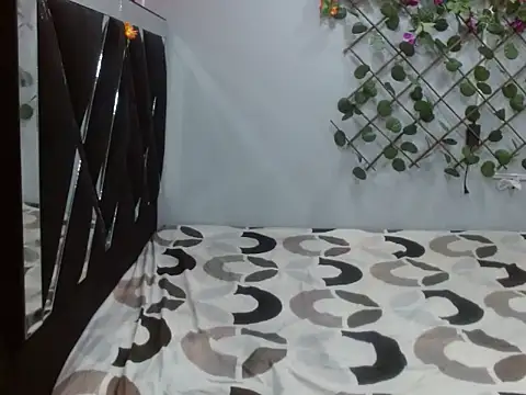 Andreaebony's cam snapshot