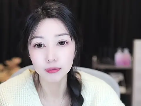 Nuyoah-77 live sex cam