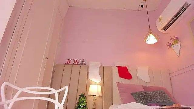 _lucia_18 live sex cam