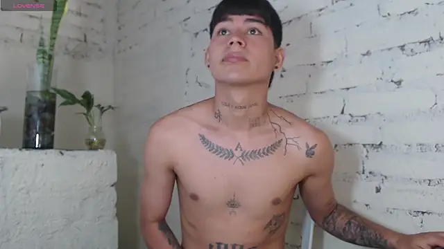 Lukas_strong live sex cam