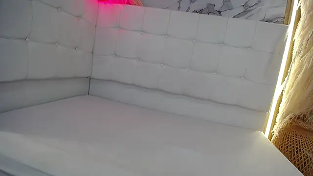 __Pamelasweet's cam snapshot