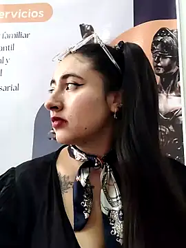 _Sarah-Office1's cam snapshot