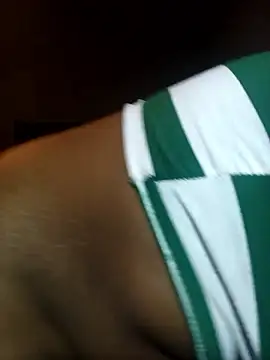 FREAKBARBIE02's cam snapshot