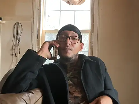 ThrowedWorldWide's cam snapshot