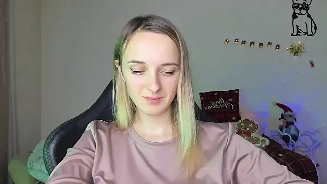 RouseReed's cam snapshot