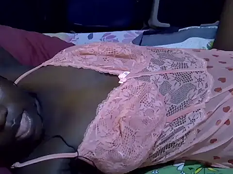 Adaline-Paris's cam snapshot