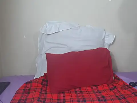 BadGirlMona's cam snapshot