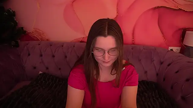 MagicPeachh_'s cam snapshot